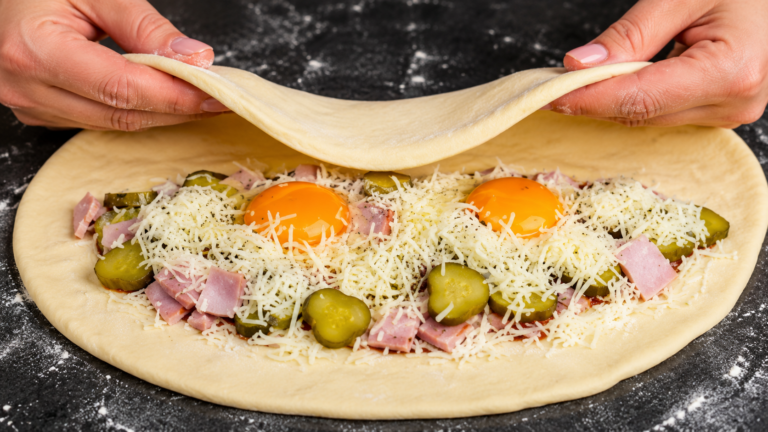 Calzone z ciasta francuskiego – chrupiąca przekąska z pysznym nadzieniem